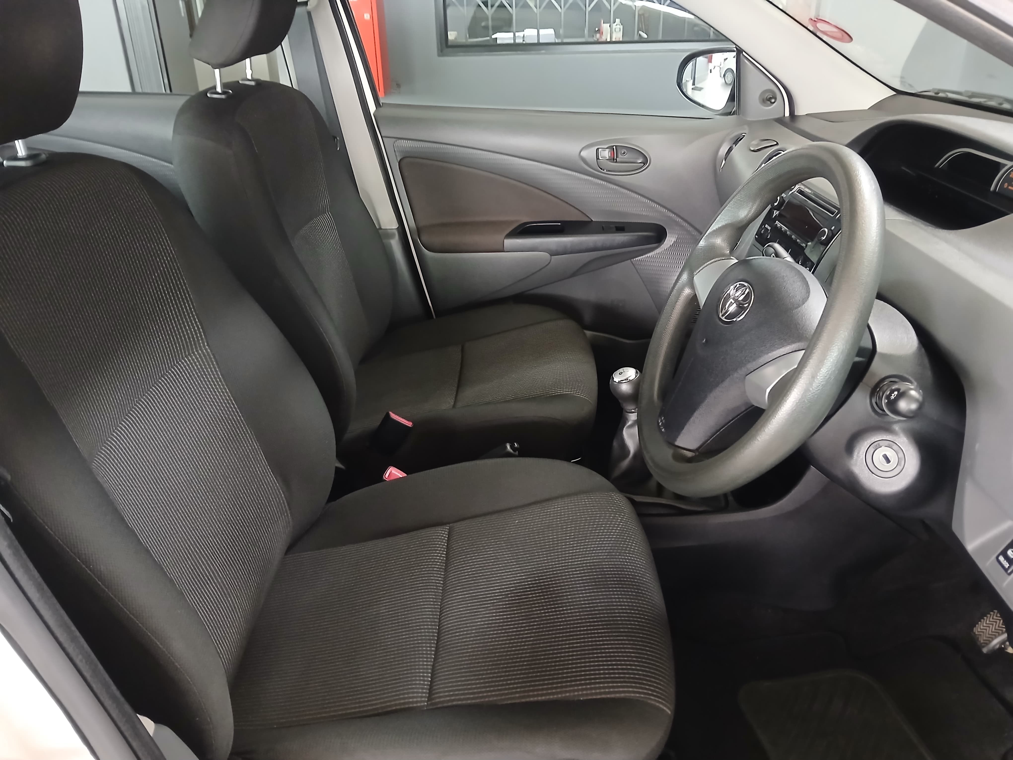 Toyota Etios 1.5 Sprint Etios 1.5 Sprint