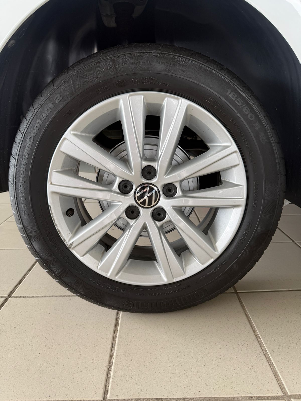 Volkswagen Polo Vivo 1.4 Comfortline Polo Vivo 1.4 Comfortline