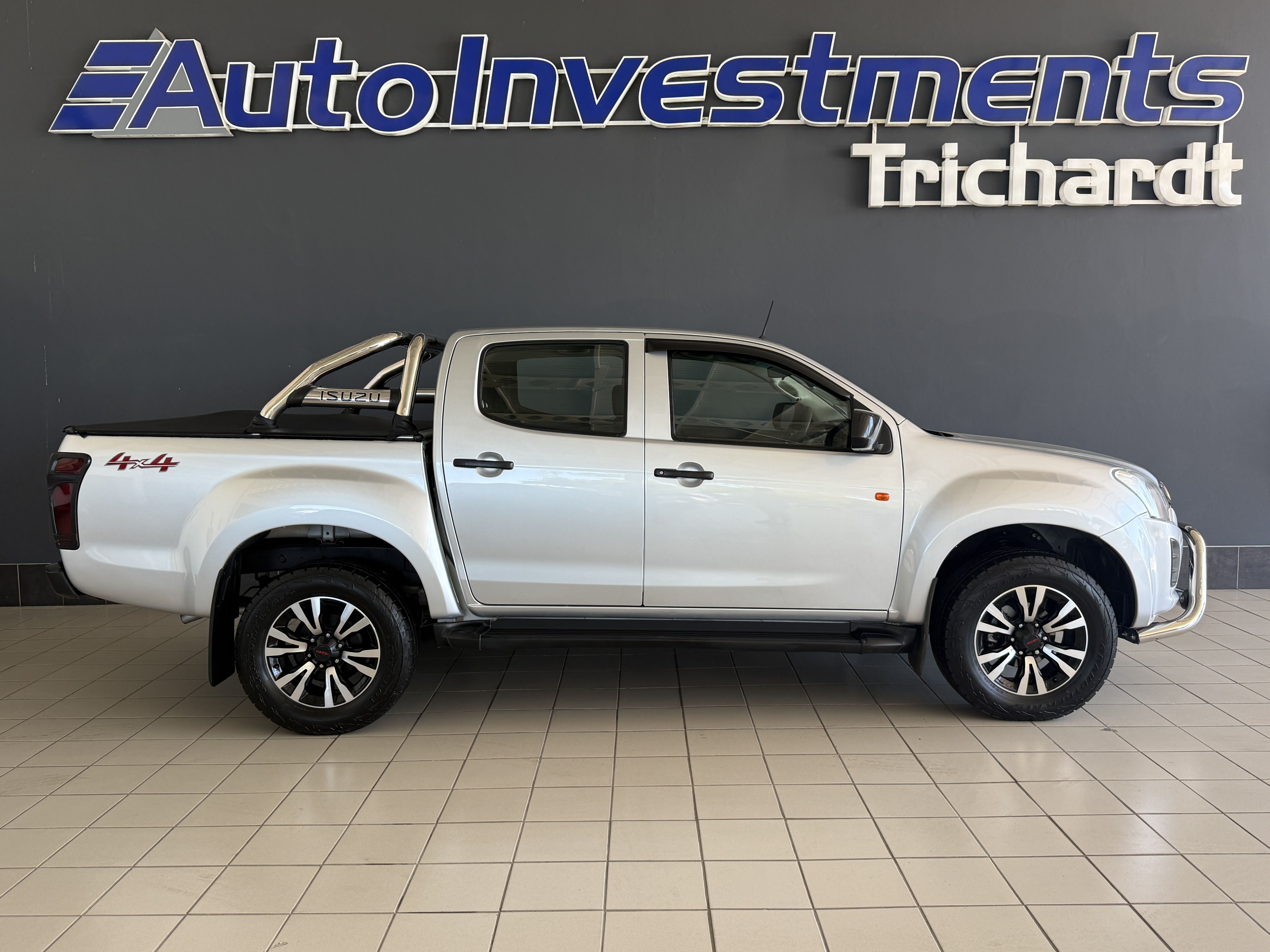 Isuzu 250 DMAX 4x4 D/Cab Pick Up 250 DMAX 4x4 D/Cab Pick Up