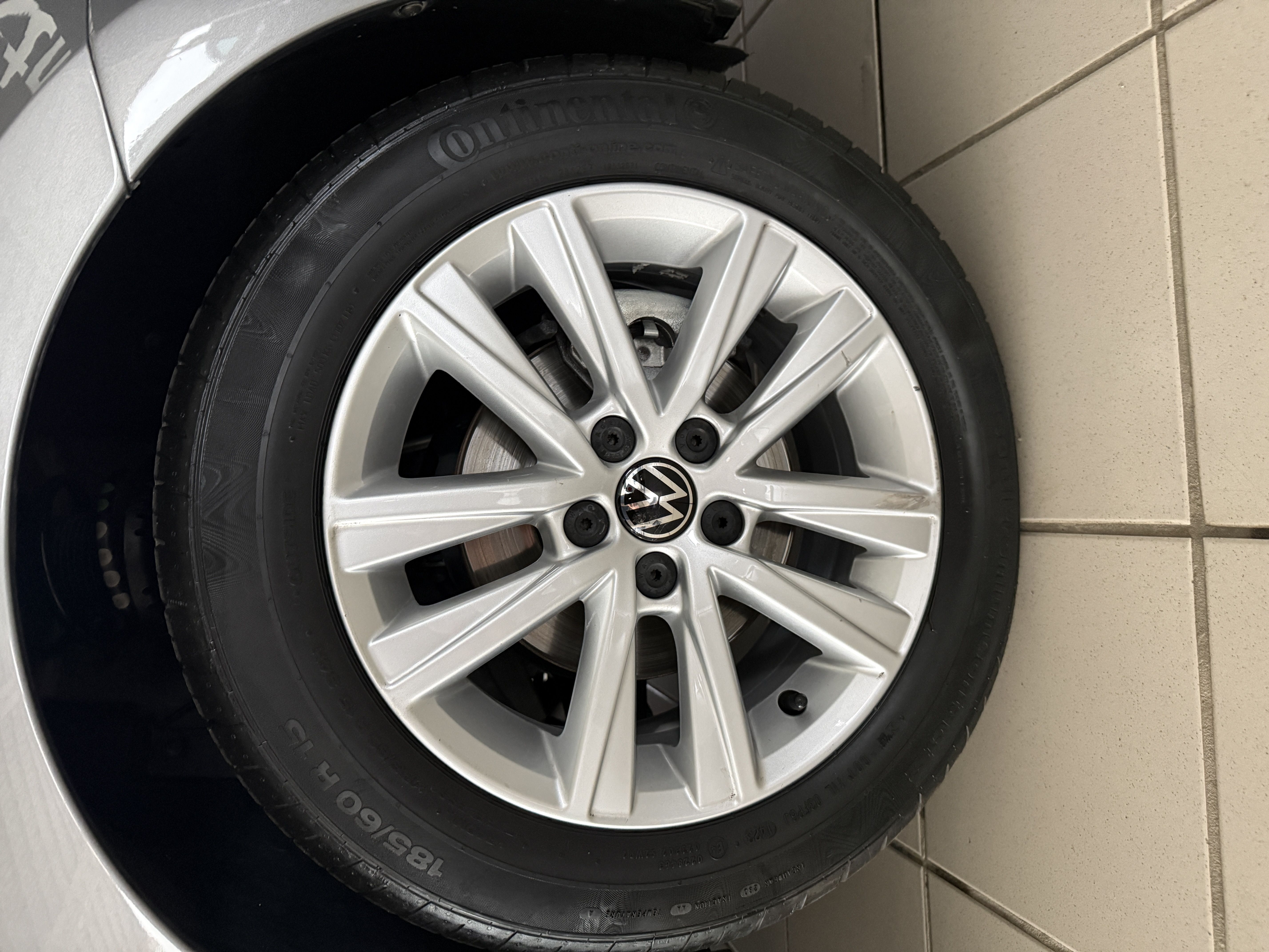 Volkswagen Polo Vivo 1.4 Comfortline Polo Vivo 1.4 Comfortline