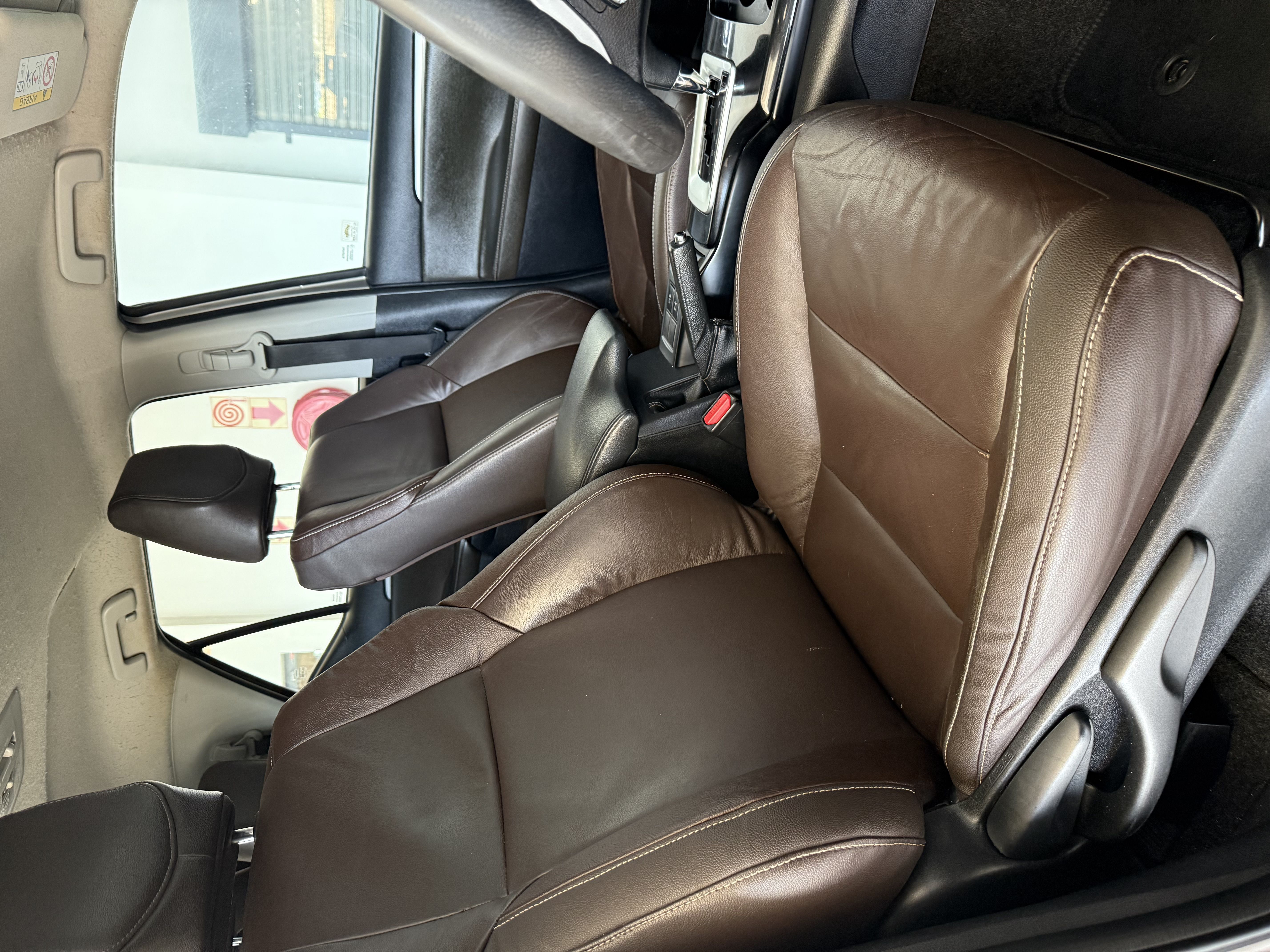 Toyota FORTUNER 2.4GD R/B A/T FORTUNER 2.4GD R/B A/T
