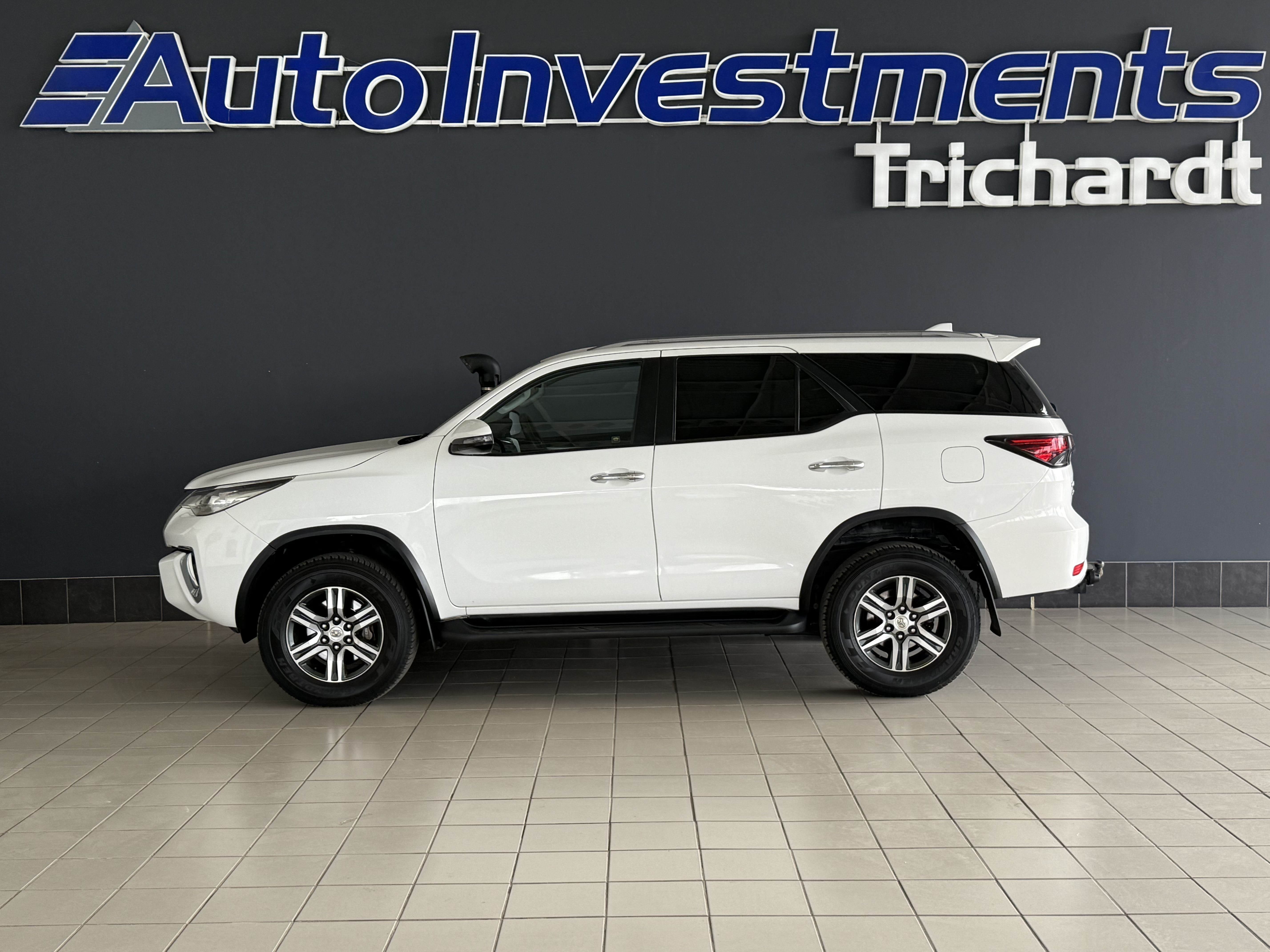 Toyota FORTUNER 2.4GD-6 FORTUNER 2.4GD-6
