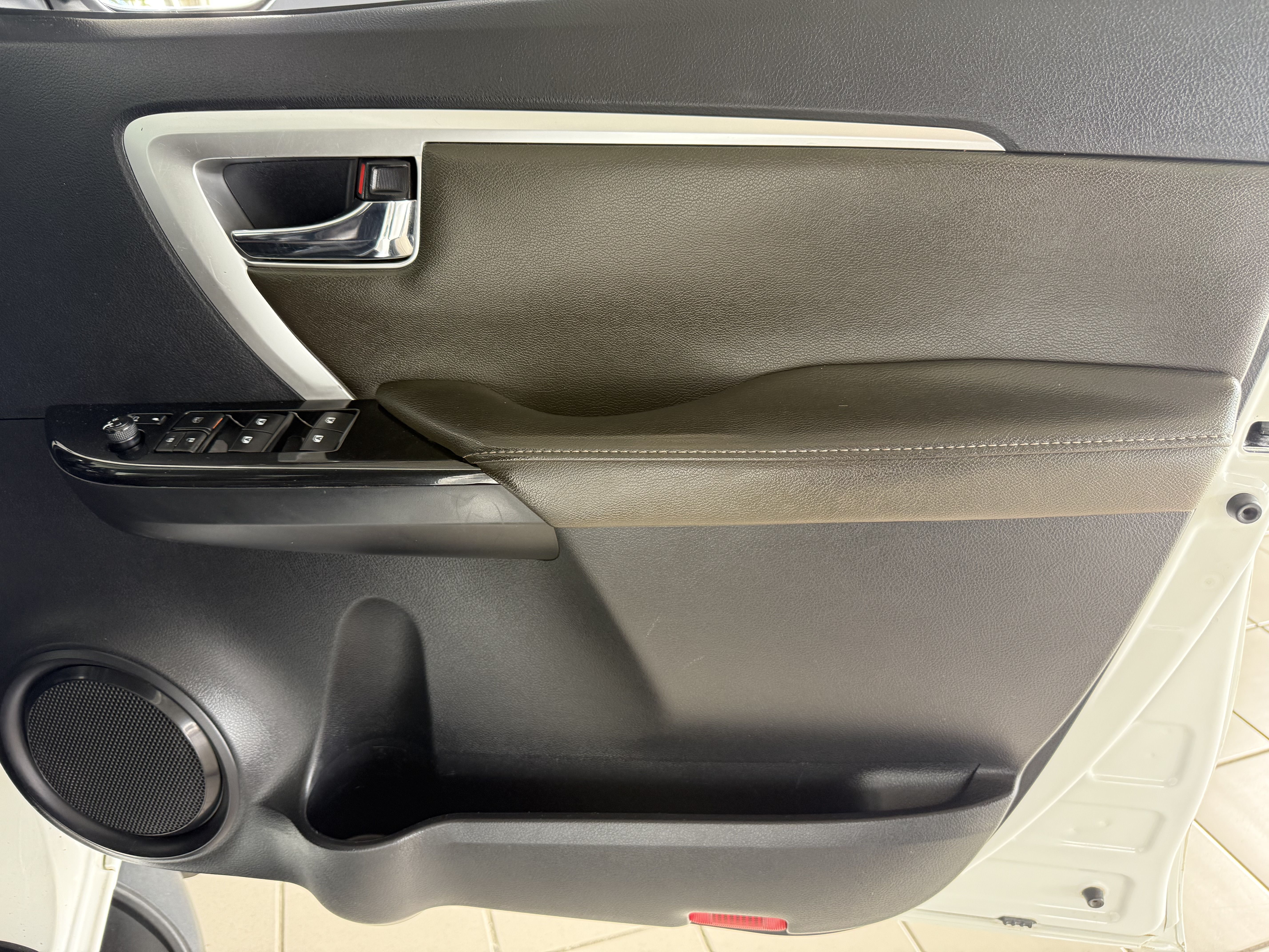 Toyota FORTUNER 2.4GD-6 FORTUNER 2.4GD-6