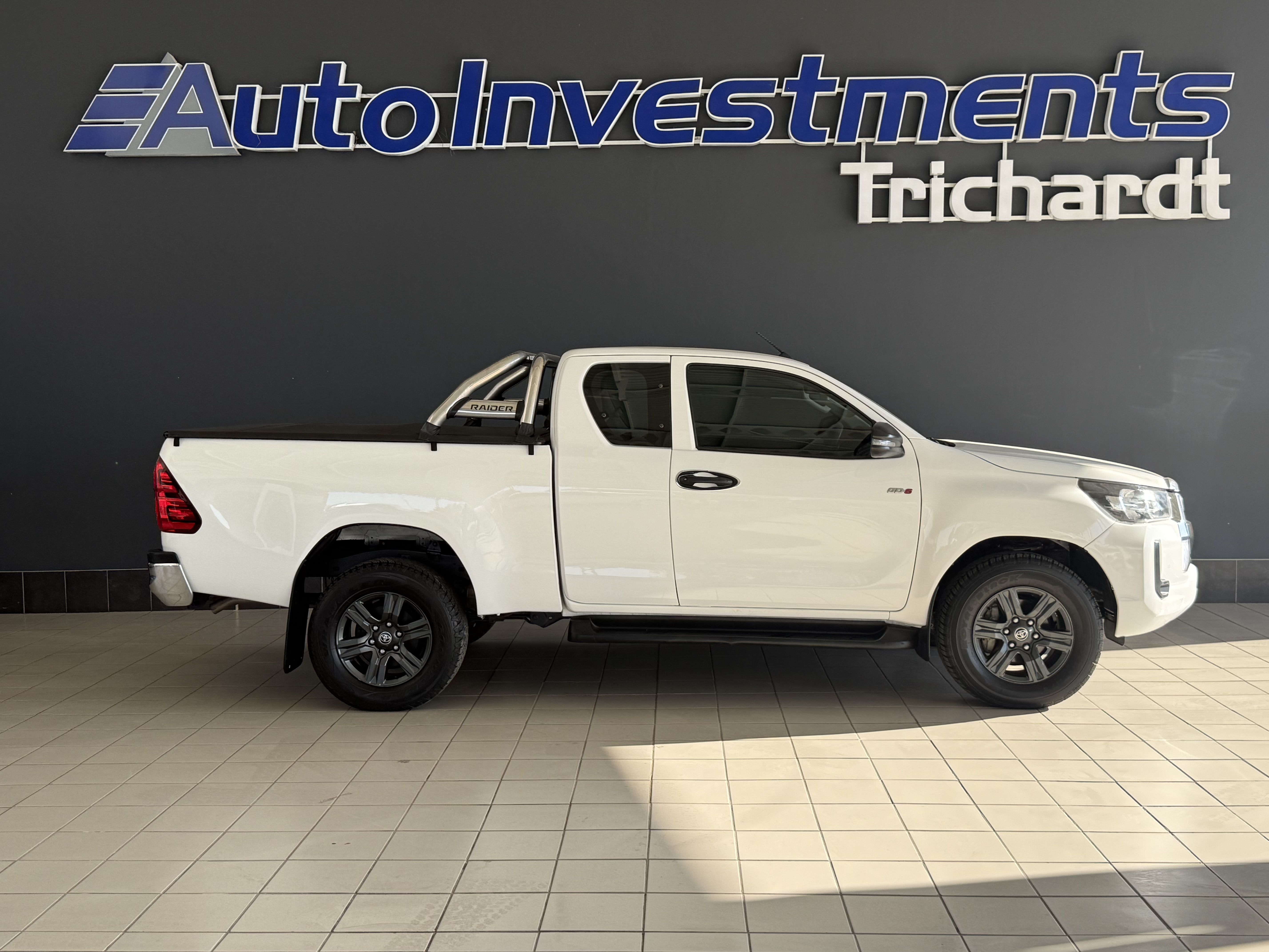 TOYOTA HILUX HILUX 2,4GD-6