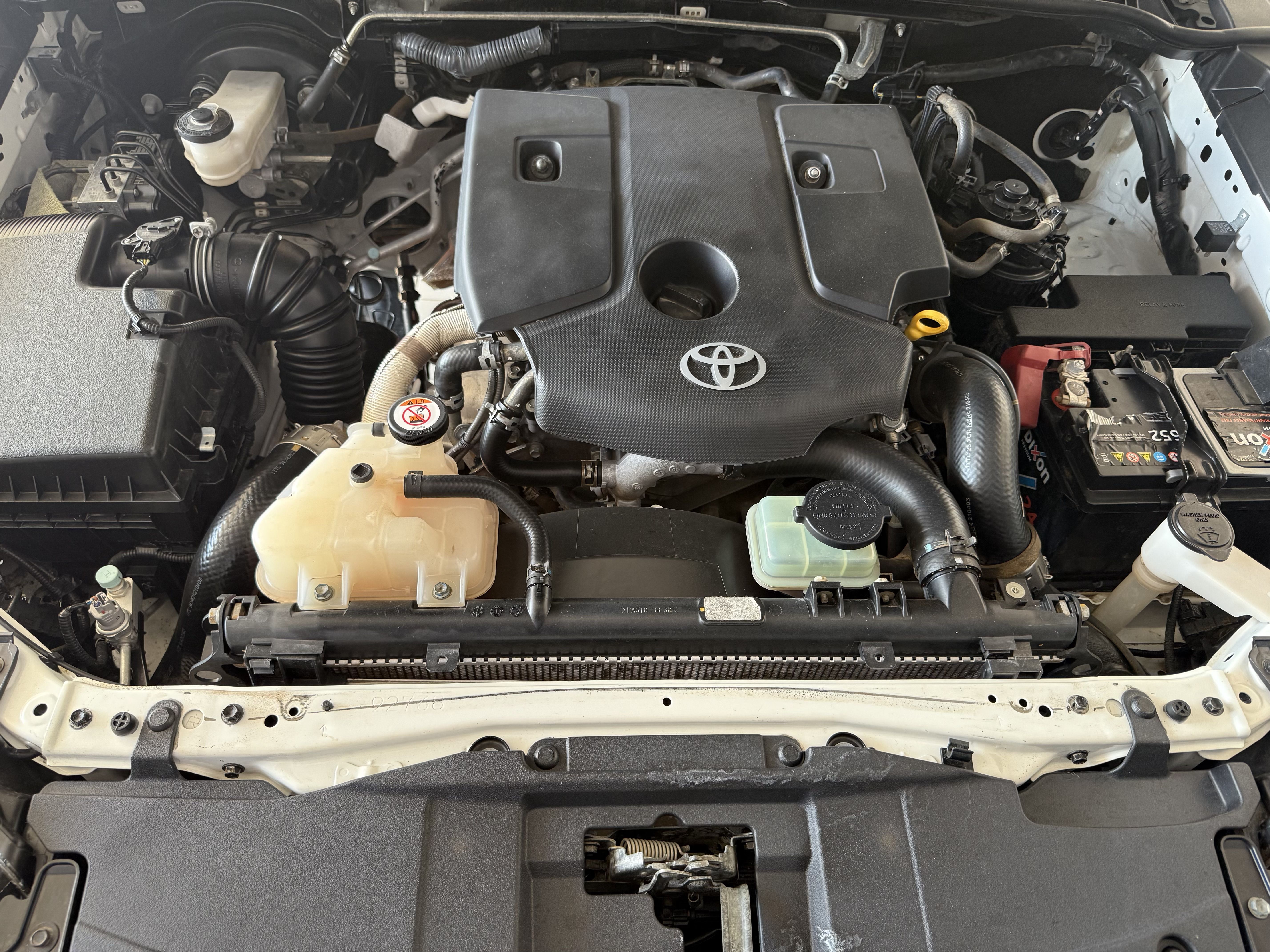 TOYOTA HILUX HILUX 2,4 GD-6 4X4