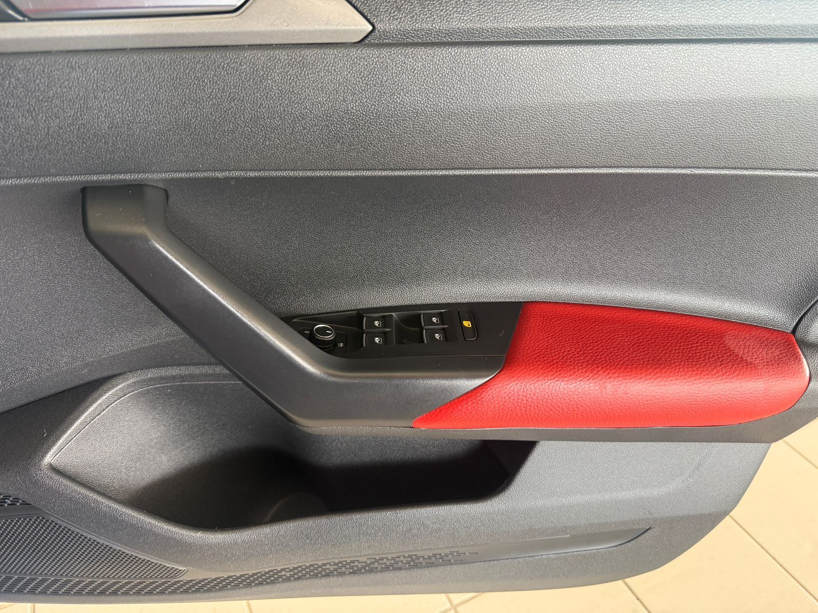 Volkswagen Polo 1.0 TSI Comfortline Polo 1.0 TSI Comfortline