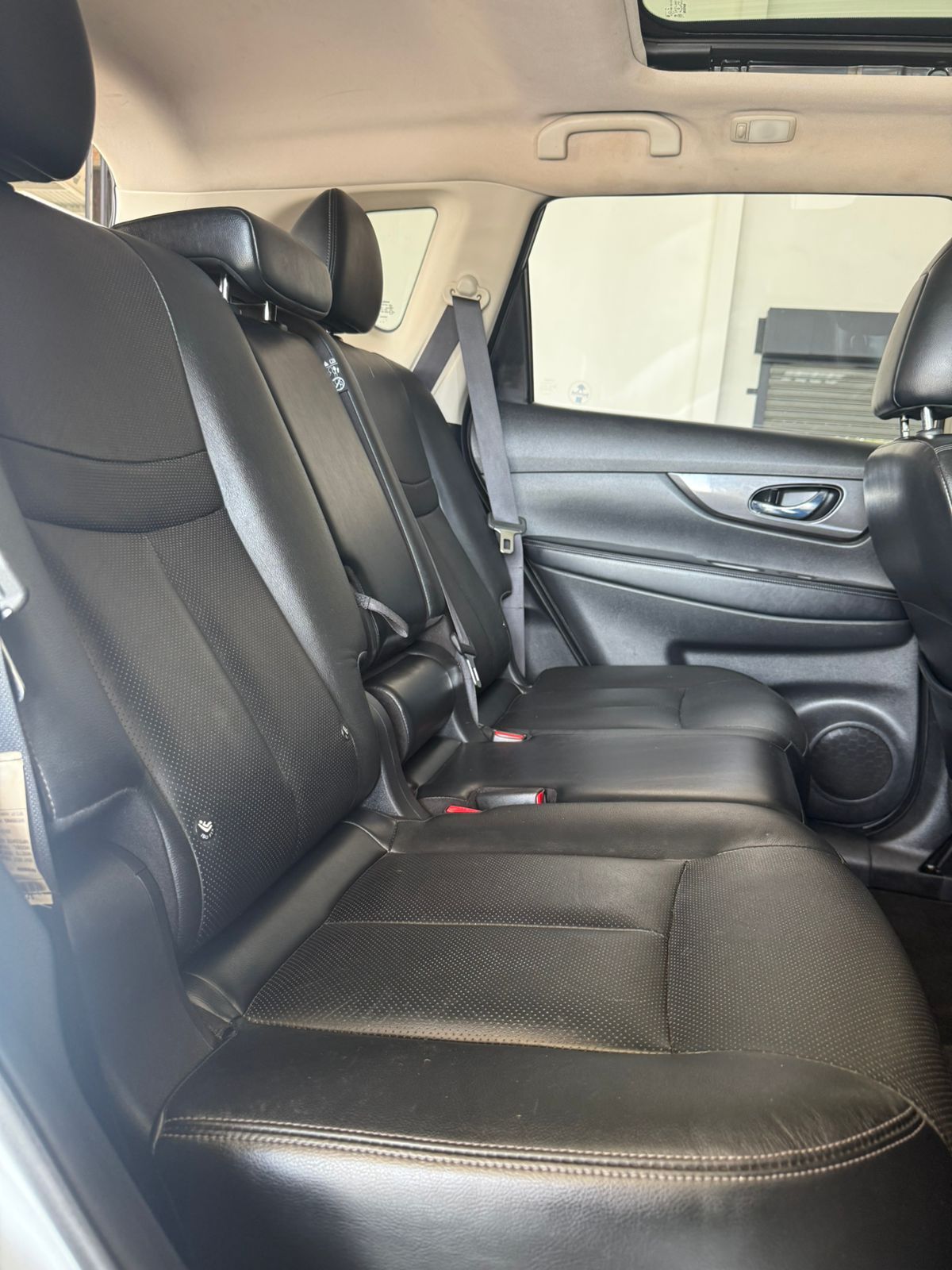 Nissan X-Trail 2.5 Tekna 4x4 CVT 7 S X-Trail 2.5 Tekna 4x4 CVT 7 S