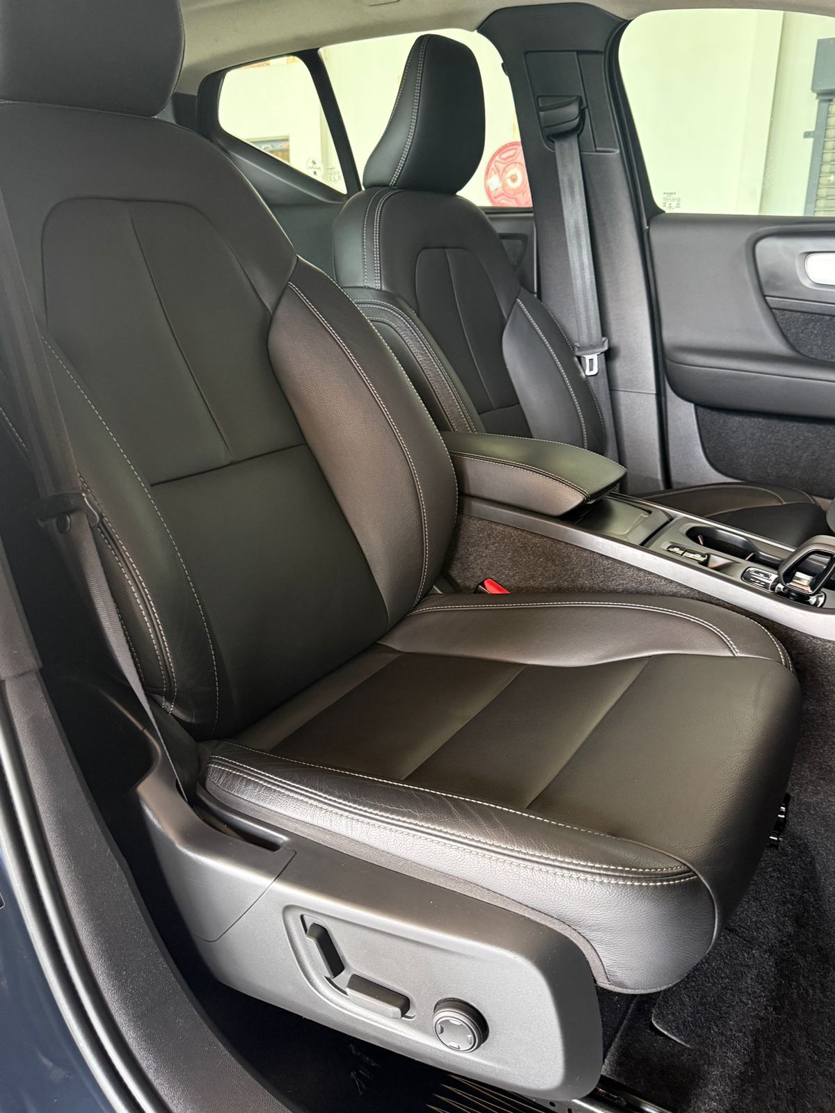 Volvo XC40 T3 1.5 Momentum Geartronic XC40 T3 1.5 Momentum Geartronic