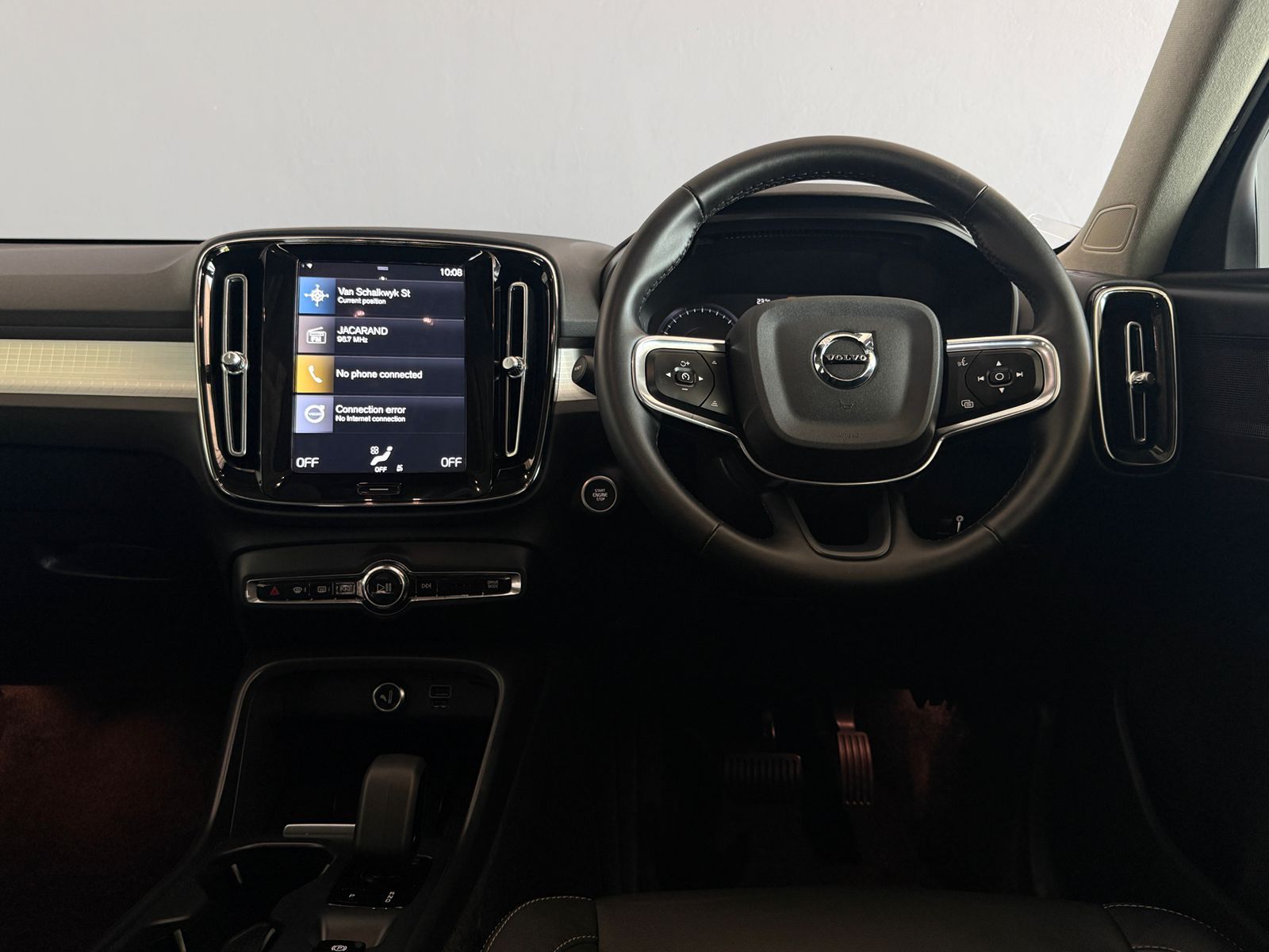 Volvo XC40 T3 1.5 Momentum Geartronic XC40 T3 1.5 Momentum Geartronic