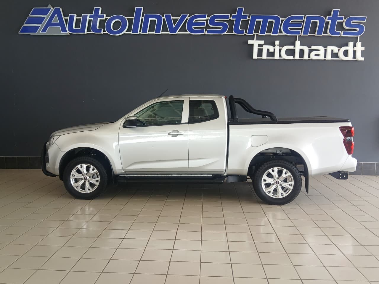 Isuzu D-MAX 1.9 DDI HR LS E-CAB D-MAX 1.9 DDI HR LS E-CAB