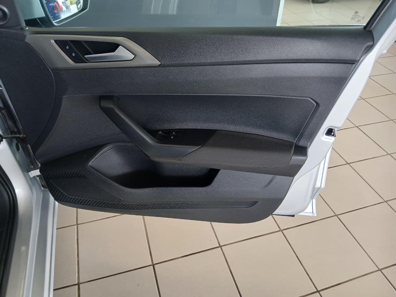 Volkswagen Polo 1.0 TSI Trendline Polo 1.0 TSI Trendline - 12