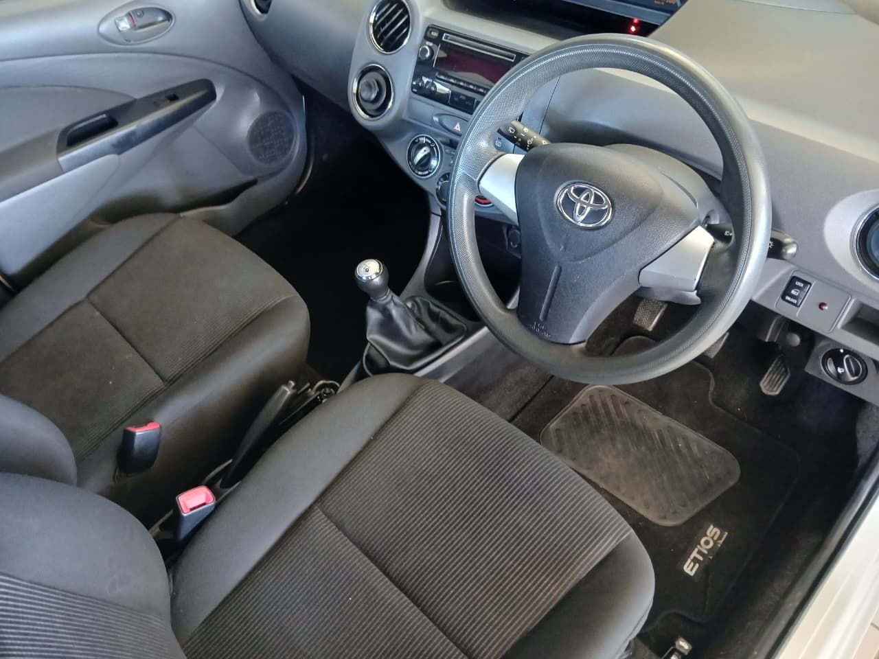 Toyota Etios 1.5 XS/Sprint Etios 1.5 XS/Sprint