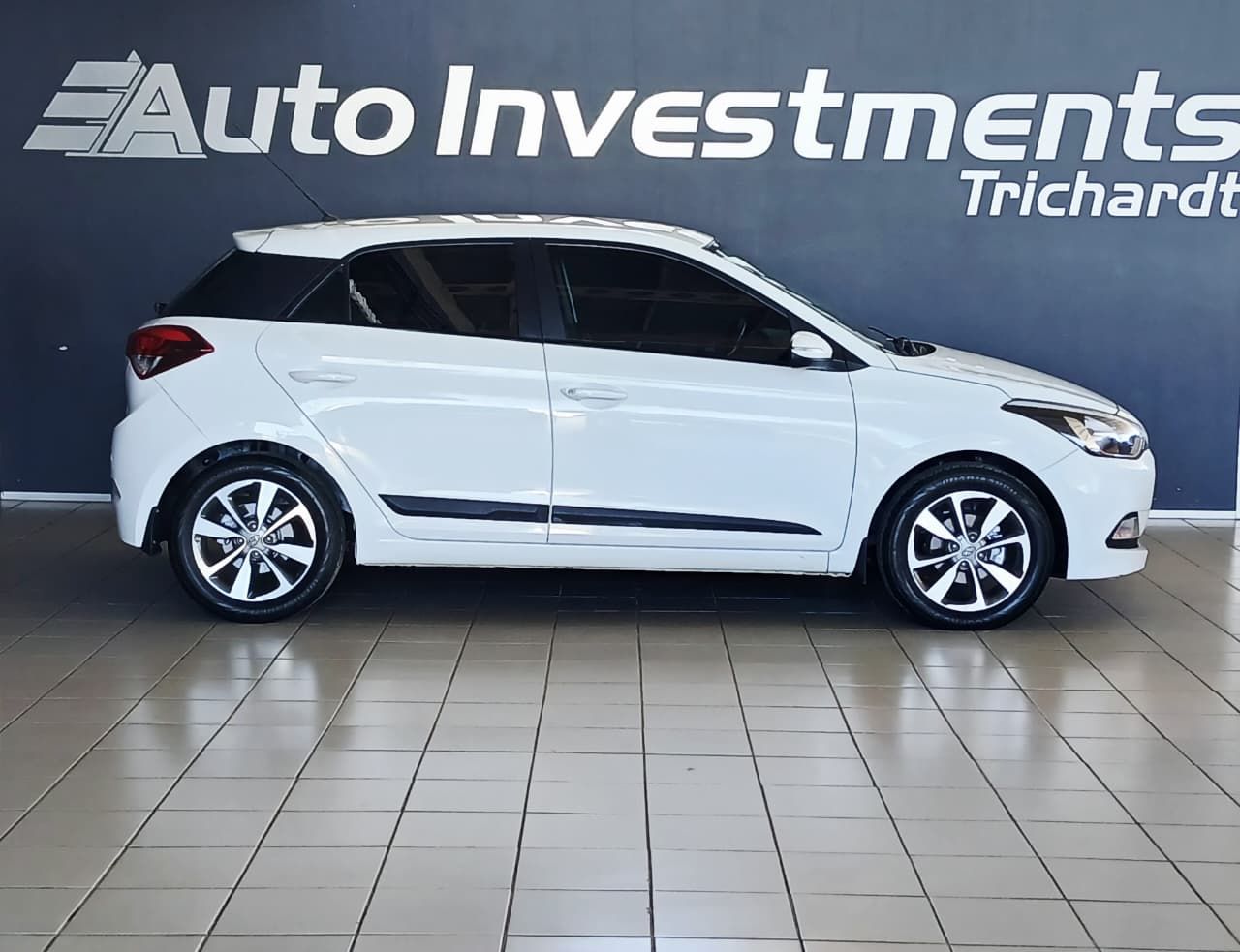 Hyundai i20 1.4 Fluid 5DR A/T i20 1.4 Fluid 5DR A/T
