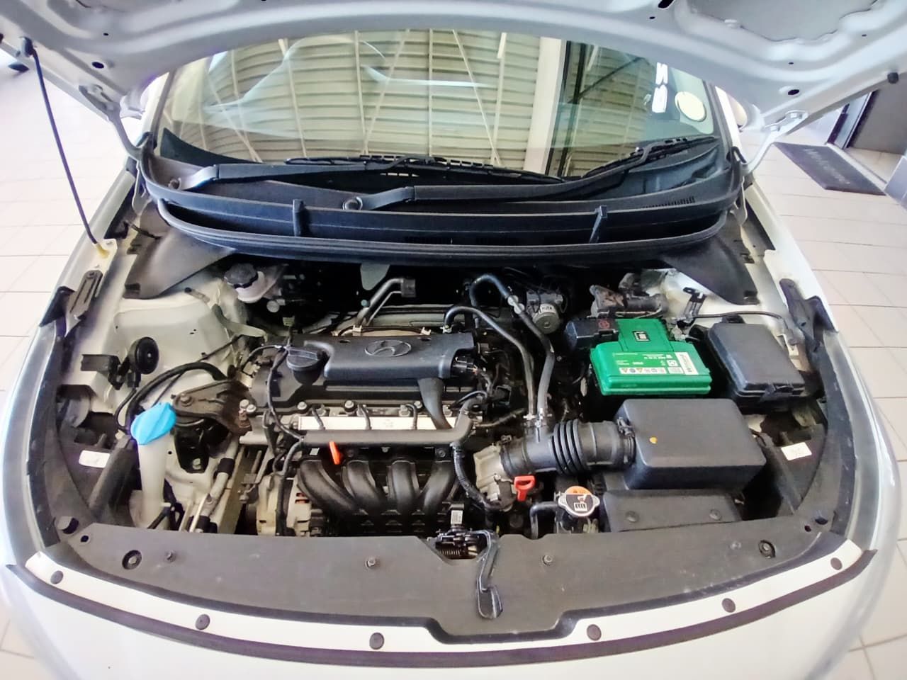 Hyundai i20 1.4 Fluid 5DR A/T i20 1.4 Fluid 5DR A/T