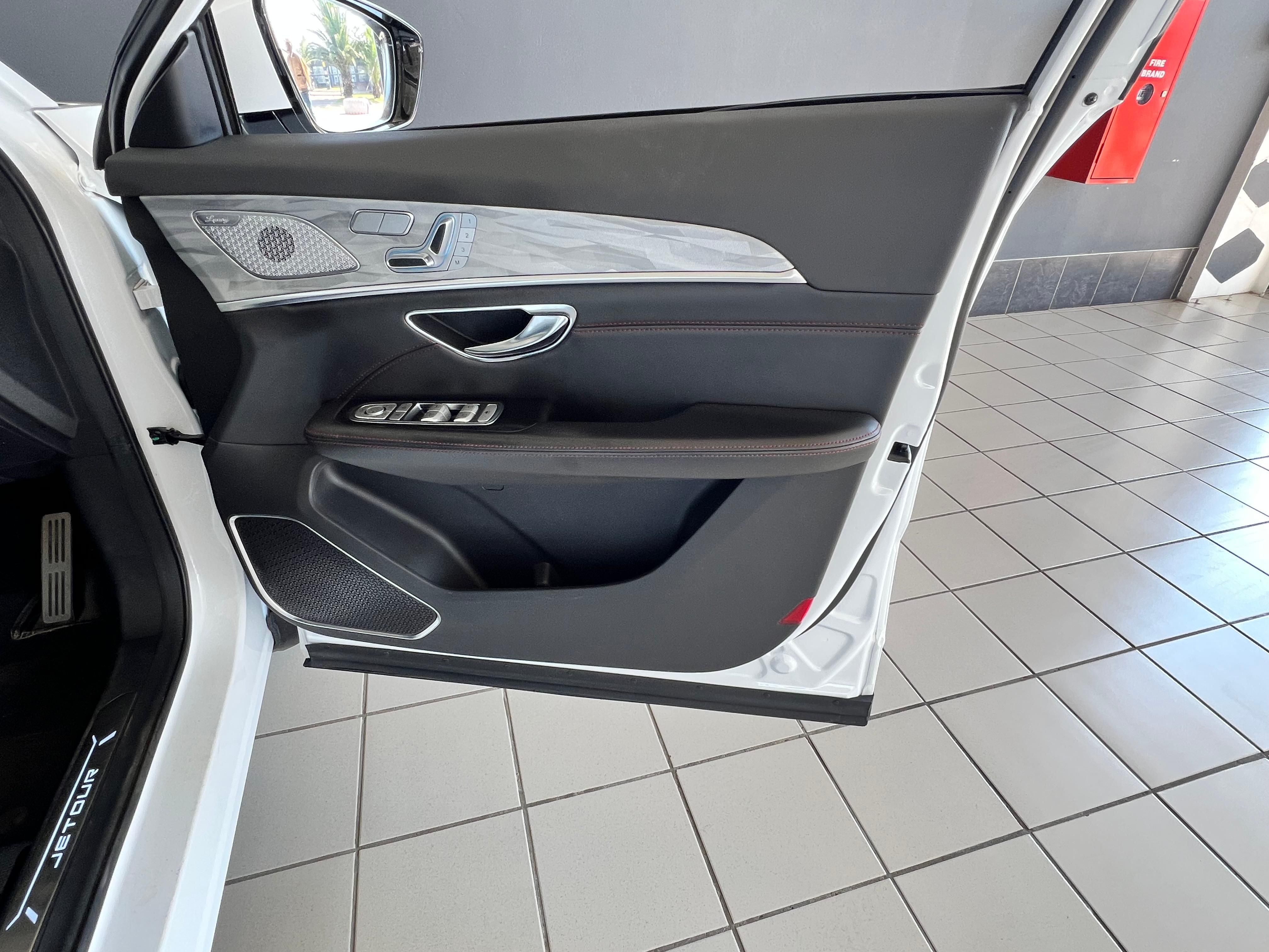 Jetour X70 PLUS 1.5T DELUXE X70 PLUS 1.5T DELUXE - 15