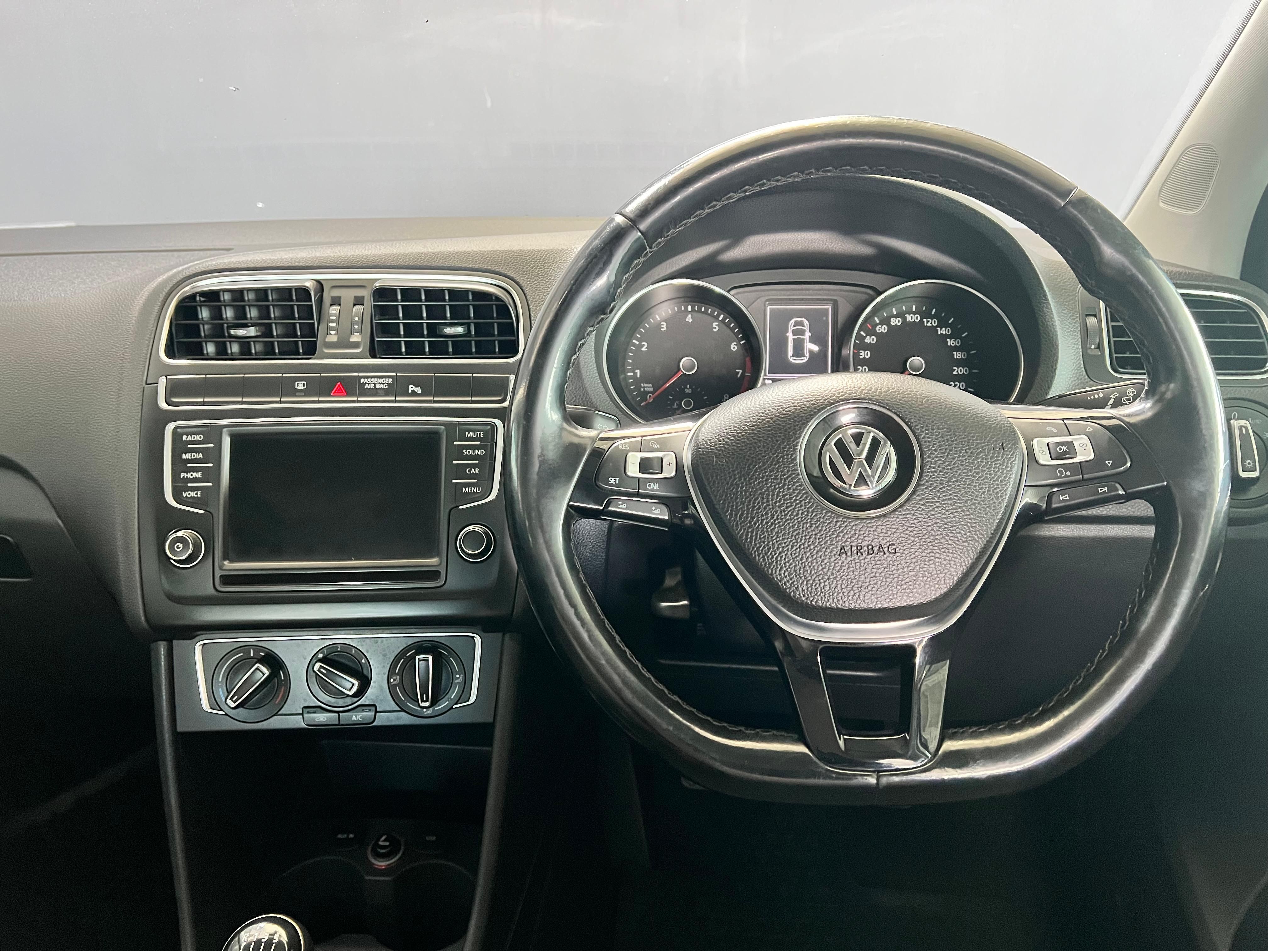 Volkswagen POLO 1.2 TSI COMFORTLINE POLO 1.2 TSI COMFORTLINE - 11
