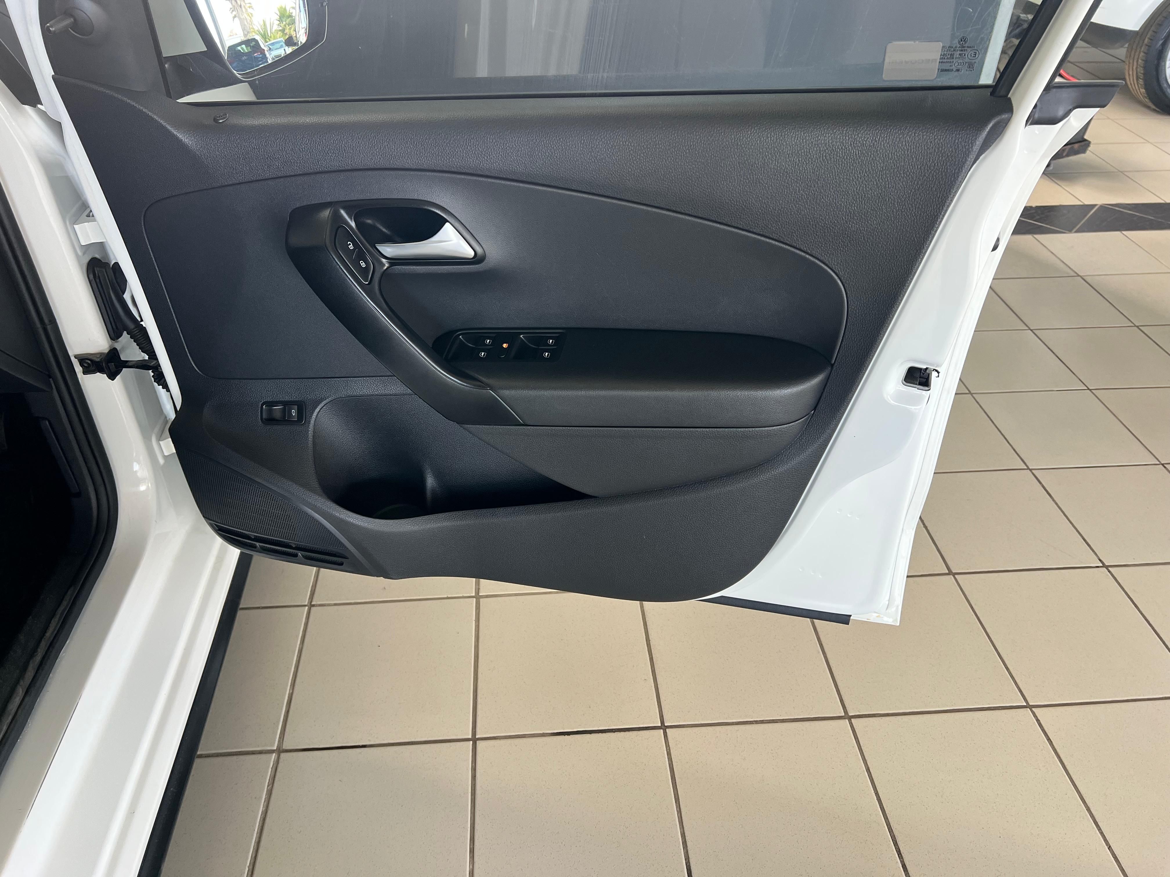 Volkswagen VW POLO 1.4 SEDAN TREND MAN VW POLO 1.4 SEDAN TREND MAN - 13