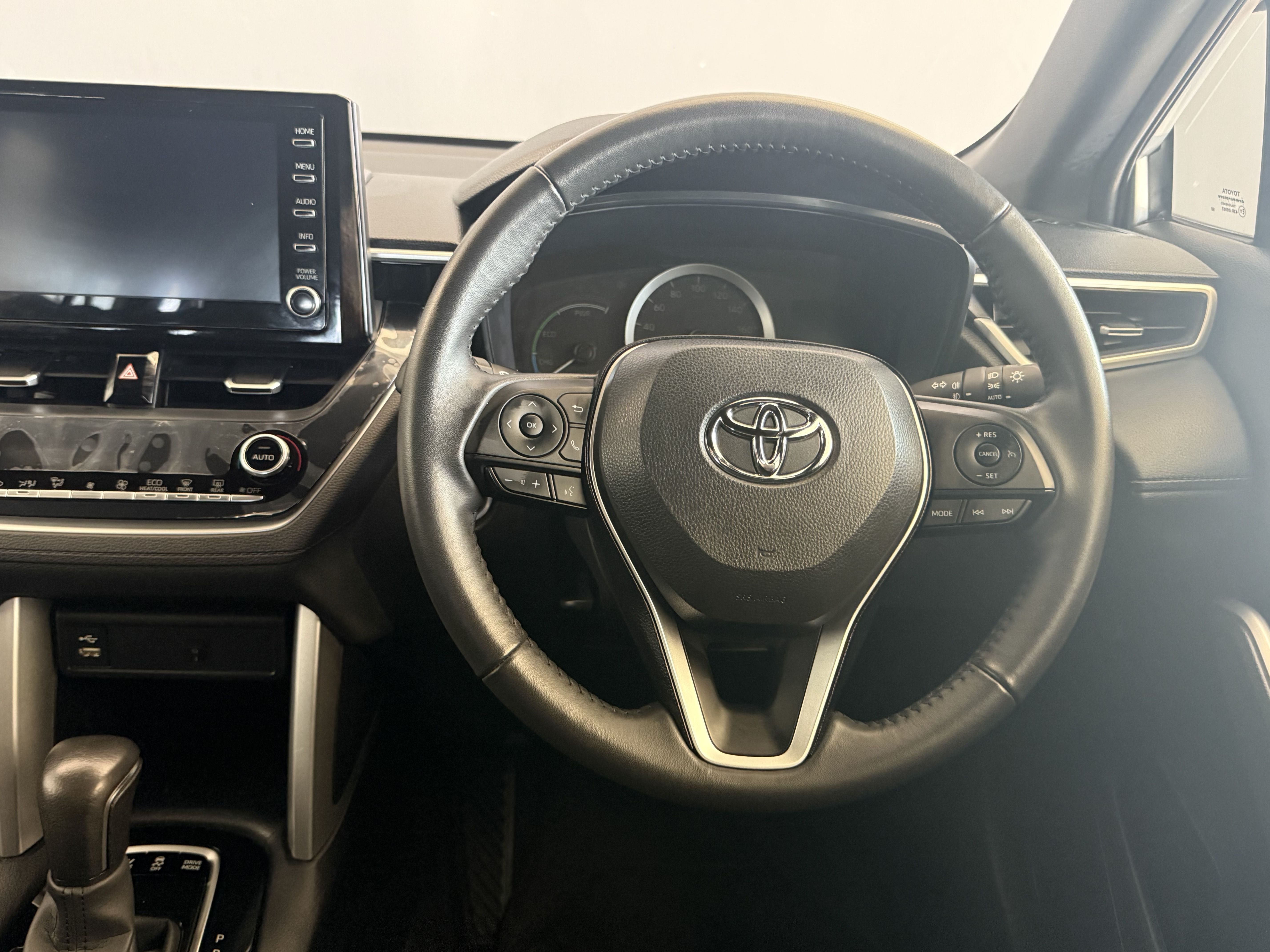 TOYOTA COROLLA CROSS 1,8 HYBIRD XS CVT COROLLA CROSS 1,8 HYBIRD XS CVT