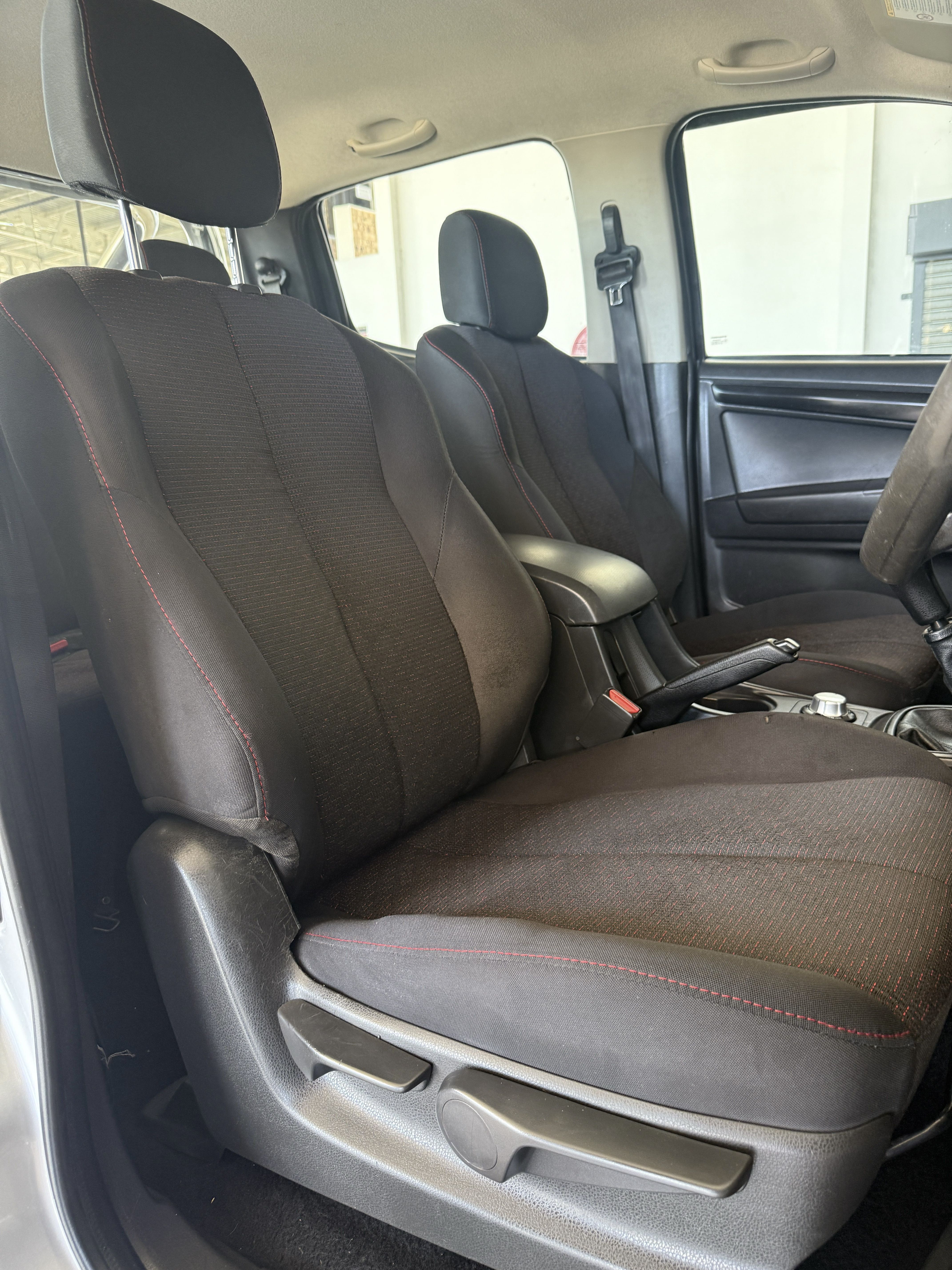 Isuzu 250 DMAX 4x4 D/Cab Pick Up 250 DMAX 4x4 D/Cab Pick Up