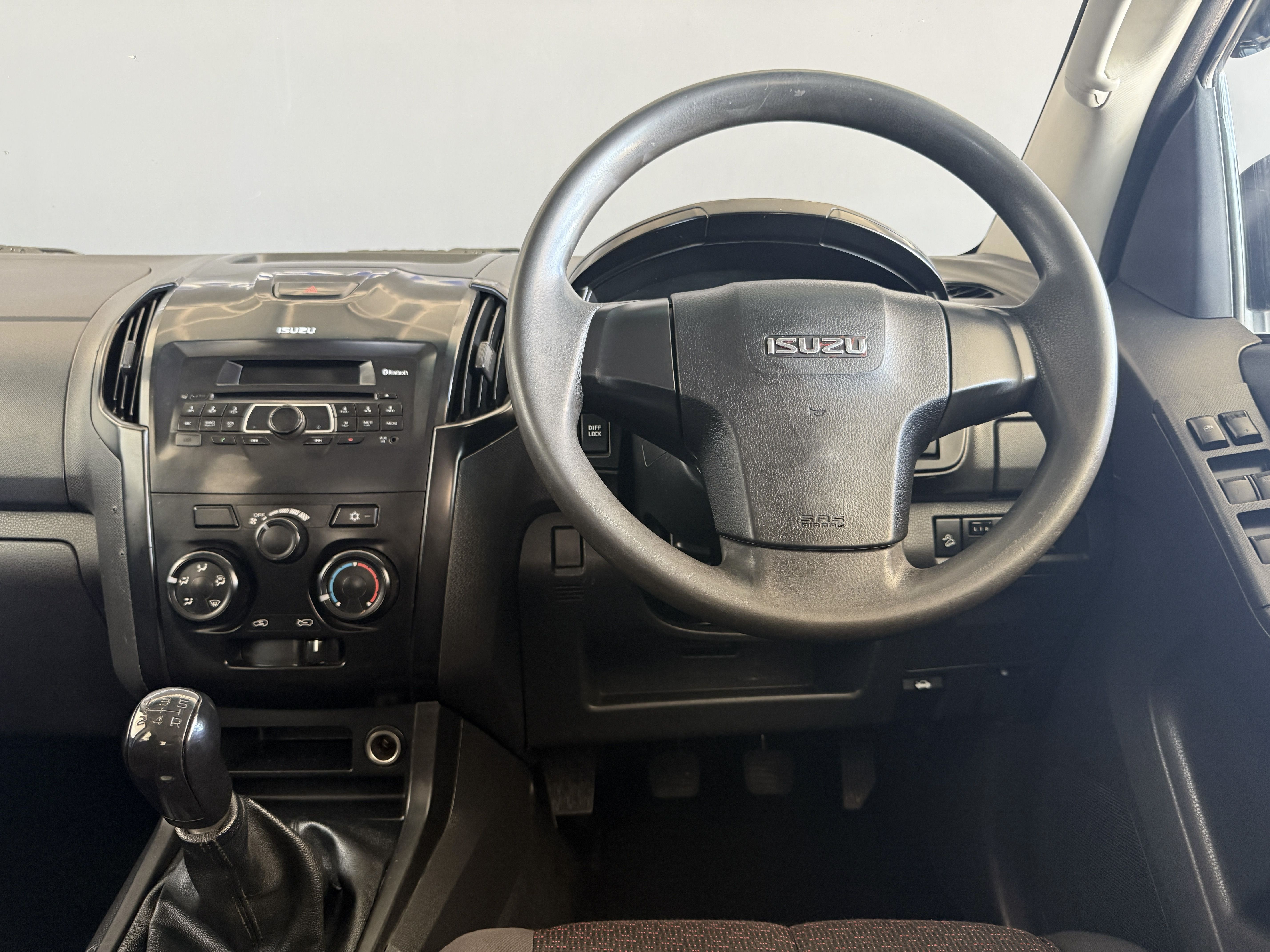 Isuzu 250 DMAX 4x4 D/Cab Pick Up 250 DMAX 4x4 D/Cab Pick Up